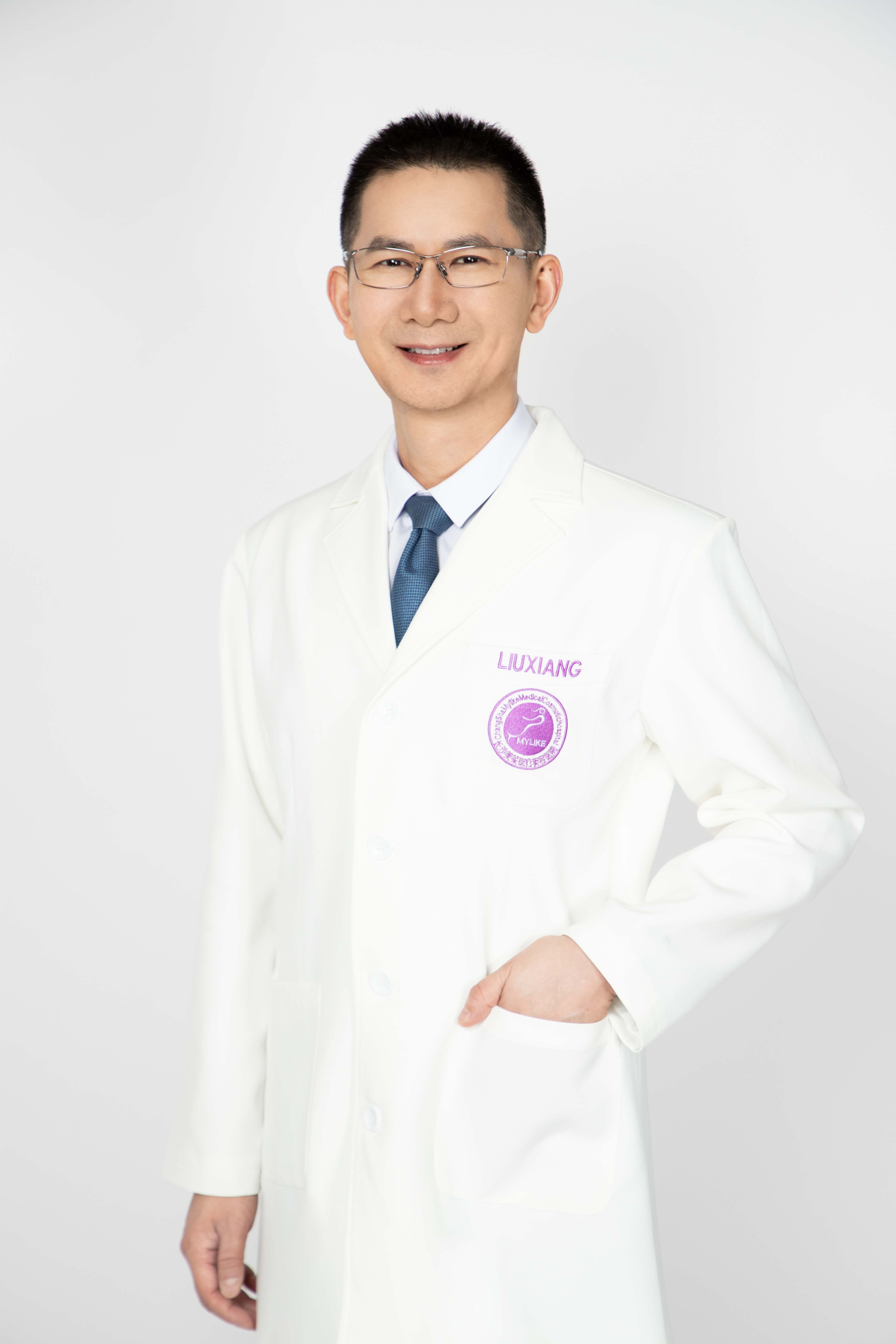 劉翔(1)_副本.jpg 劉翔(1)_副本.jpg